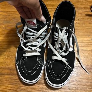 Sk8-Hi Black Vans